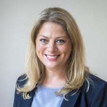 Tina Schuster